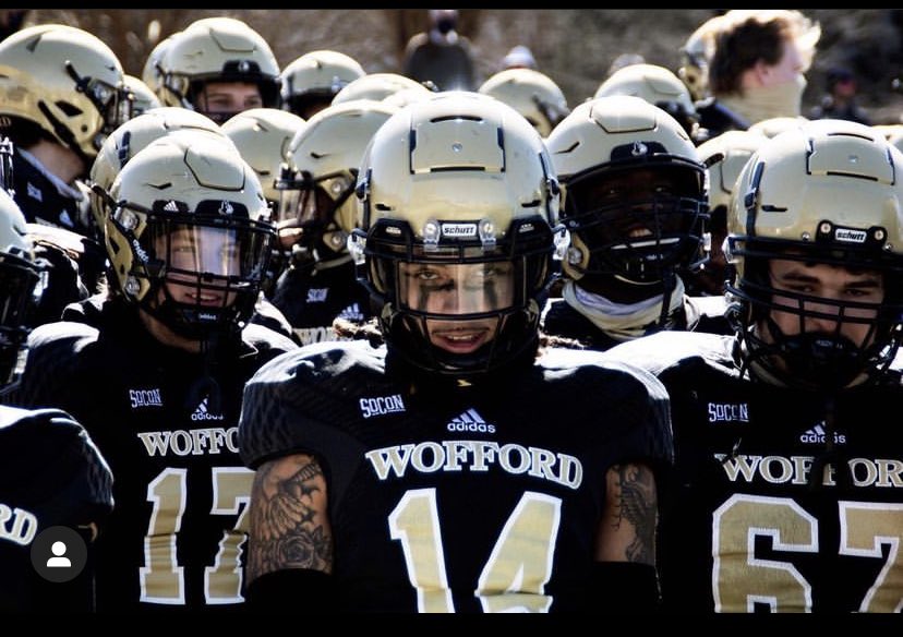 After a great talk with <a href="/CoachRGreene/">Rob Greene</a> , I am blessed to receive an offer from Wofford College! <a href="/DormanFootball/">⚔️Dorman Football⚔️</a> @864DBs #GoTerriers