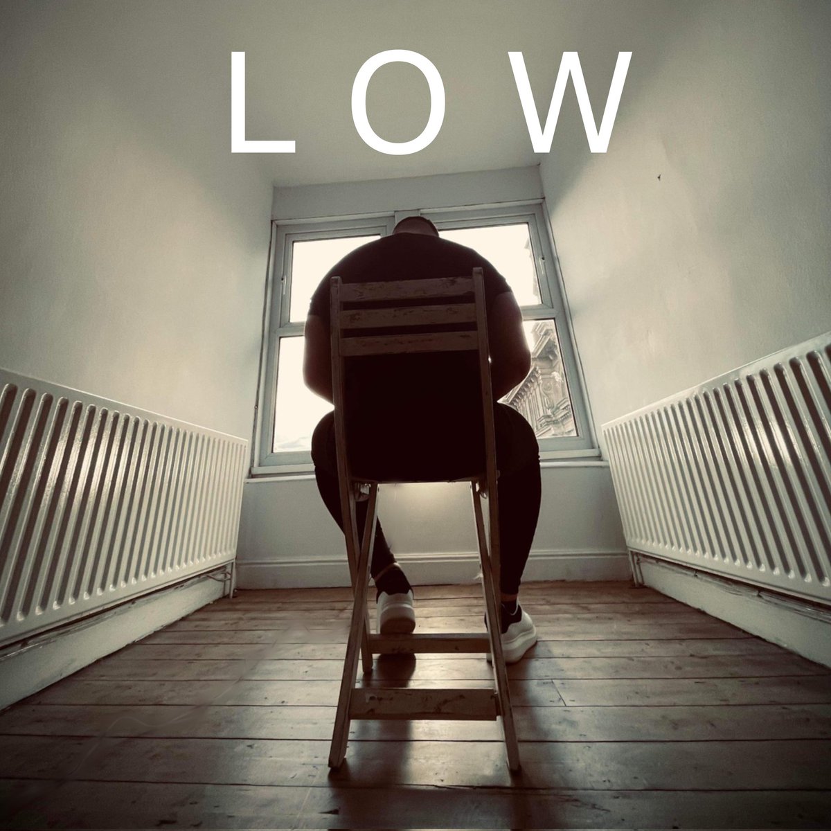 Low is officially out now on all streaming platforms! Hope you enjoy it, make sure to share and tell your friends! Spotify open.spotify.com/track/0IEs1ywk… Apple Music music.apple.com/gb/album/low-s… YouTube youtu.be/NEMPpiISPVQ #altrock #music #spotify #AppleMusic #newmusicfriday #tonowhere