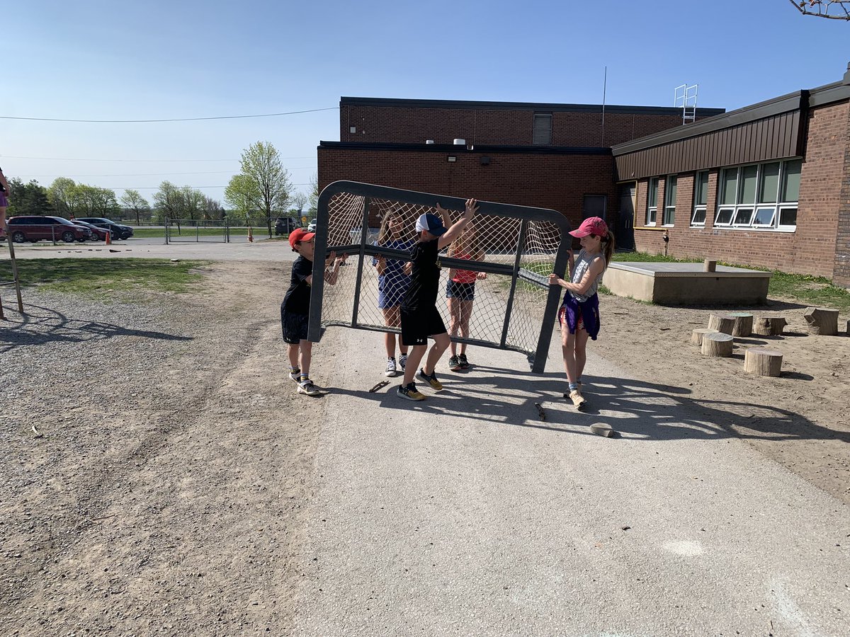 MsCarterLearns's tweet photo. Spring olympics happened at @JackCallaghanPS what a great way to practice executive functions and build community! https://t.co/wKwy28UYTz