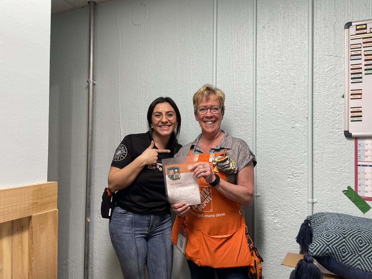 Teamwork makes the dream work.  We are forever 1 team at 2752.  MET Supervisor Rocio thanking Customer Experience Manager Jean for her consistent partnership. <a href="/jdixontc/">Jarrod</a>
