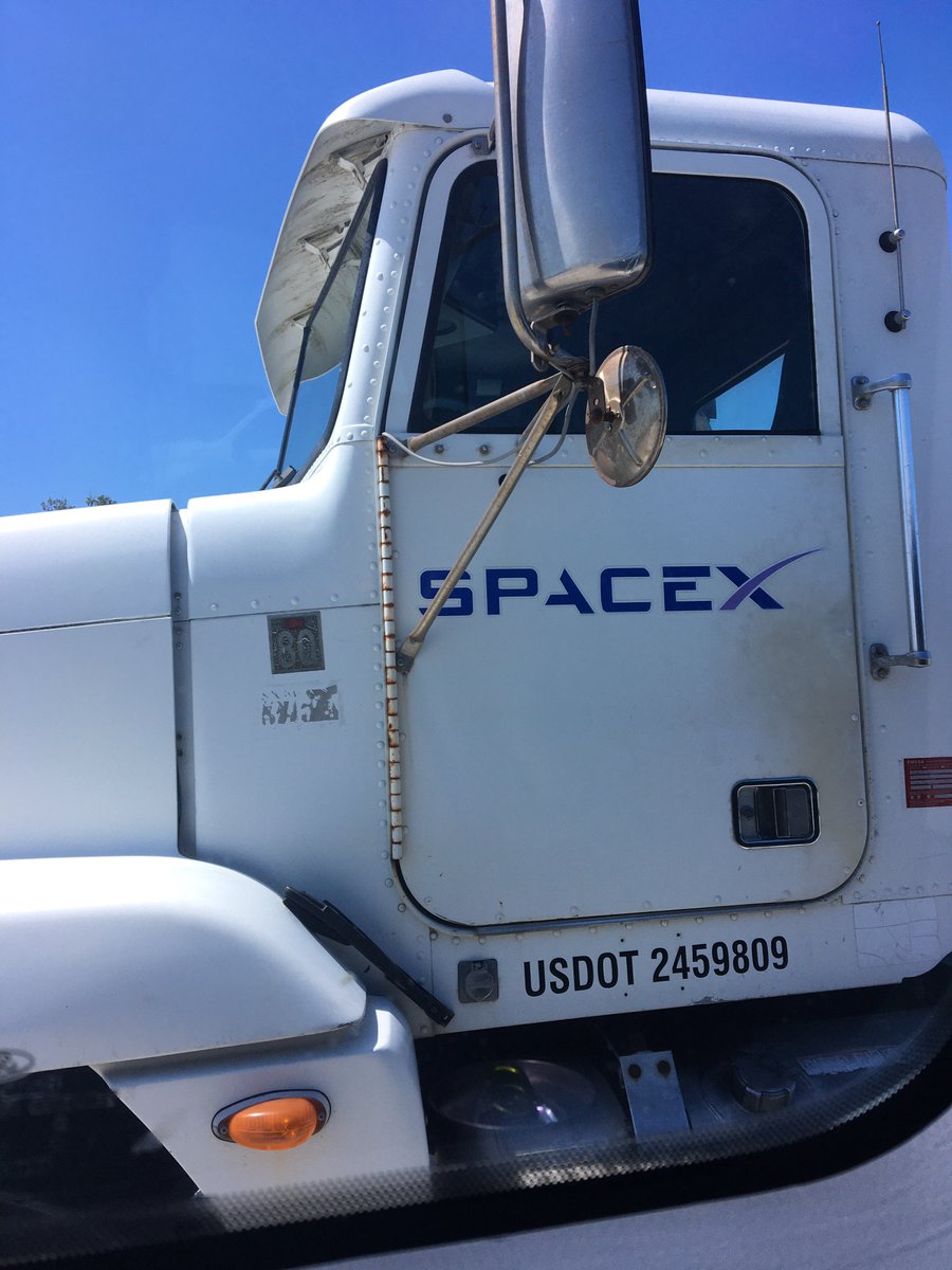 csfucf's tweet photo. (1/2) Last week a small group of CSF club members had a surreal experience touring the SpaceX facilities located at the Cape! Thank you so much to our tour guide and Ashlee Yates Smith and Kiko Dontchev for making this possible... https://t.co/7fJraG4ZSH