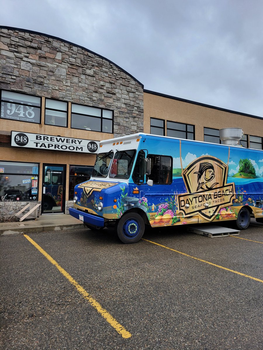 dbstacos's tweet photo. Quick reminder we are @948brewing tomorrow #Fridaythe13th 430 pm to 9pm. Look forward to seeing you enjoying some #seafoodtacos #tacos and #beers. #foodtruck #chimichanga #empanadas #coconutshrimptacos #grilledmahimahi #airdriebusiness https://t.co/YrIMQPfdhF