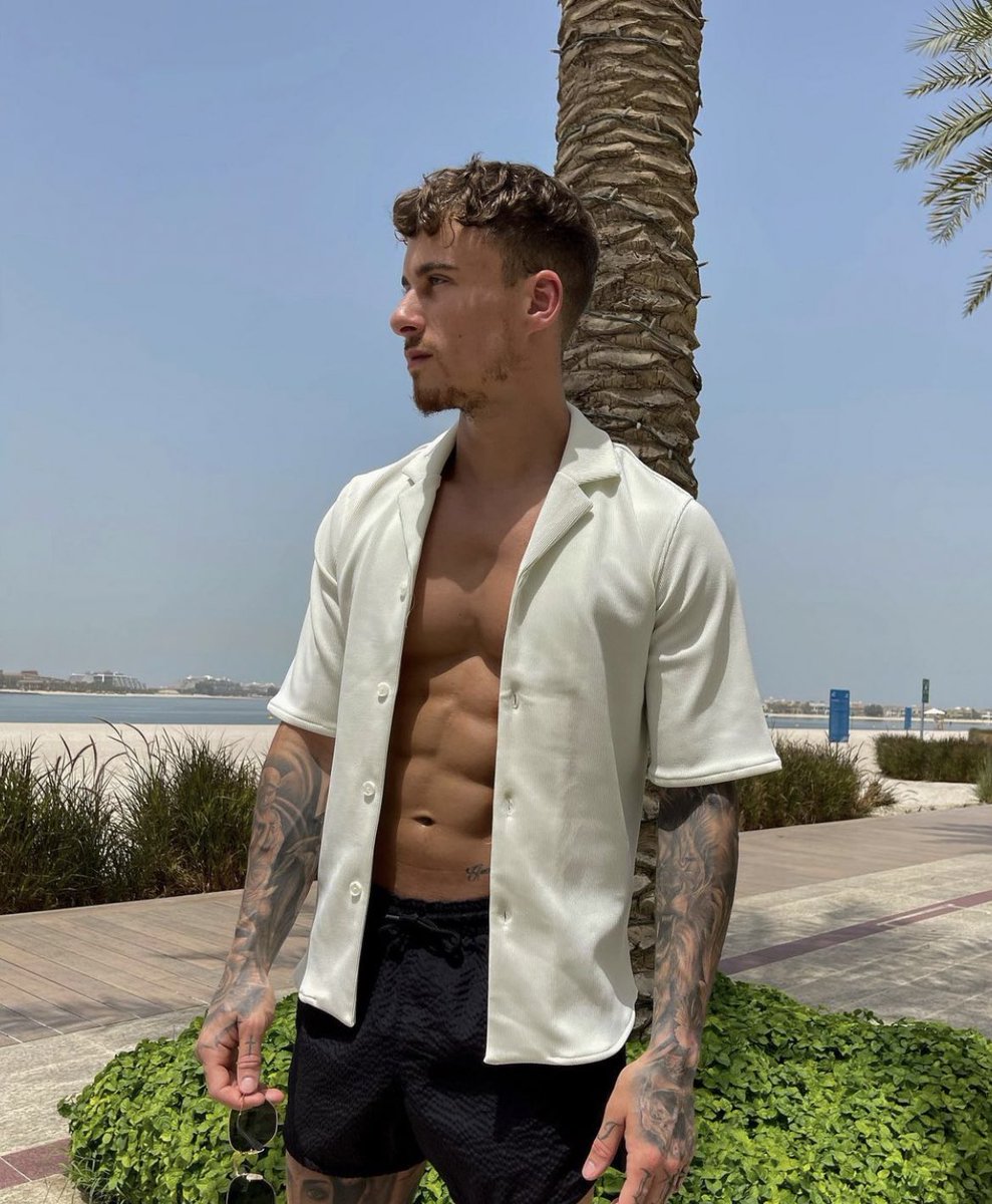 Zak_LCKT's tweet photo. Beach day https://t.co/db0TBW1mno