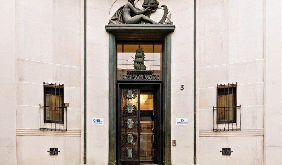bldweb's tweet photo. Que faut-il retenir du dernier rapport d'activité de la CNIL ? https://t.co/rFC8th7F3p https://t.co/spdKheUanb