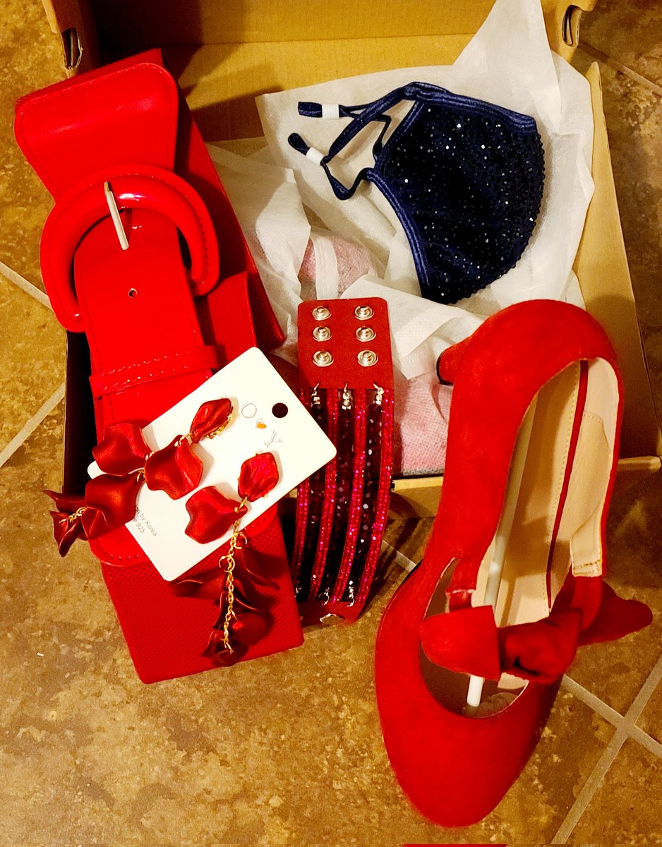 PrincessBravato's tweet photo. Ok I think I am ready. In one week from today I drive to CA. After 28 years of hubby's honorable Service to the Nation.
#RetirementTime https://t.co/94HfTzCN8K