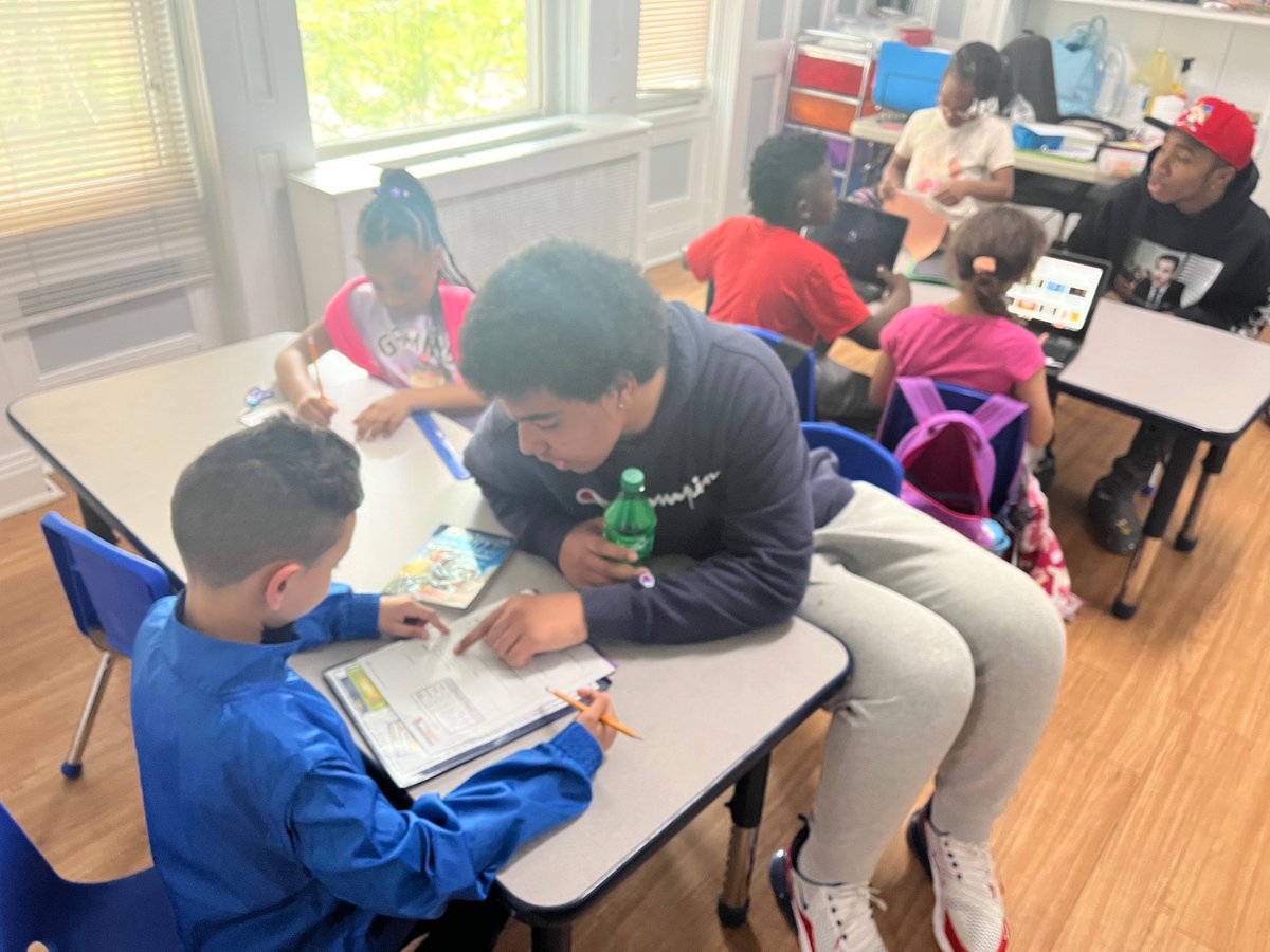 I am my brother’s Keeper! MBK Scholars had a great mentoring session with young scholars at the Newburgh Boys and Girls Club After School Program. It is important to give back to the community you come from! Great job young men 💪🏽 <a href="/NFAWest/">NFA WEST</a> <a href="/newburghschools/">Newburgh Schools</a> <a href="/bigpiclearning/">Big Picture Learning</a>