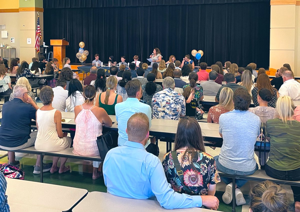 Thrilled to watch our new NJHS members inducted this evening ~ We are surrounded by so many young leaders! Proud to be a Buc 🏴‍☠️ @HudsonBendMS @ltisdschools