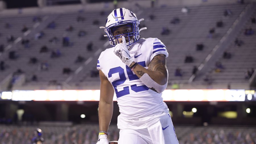 _LandenChambers's tweet photo. #AGTG After a great conversation with @unga45 I’m Blessed to have received  a Offer from BYU!!! #GoCougs @SkysTheLimitWR @TrustMyEyesO @ridgerecruiting @coach_LDMC @BHoward_11 https://t.co/6cztCH7MXq