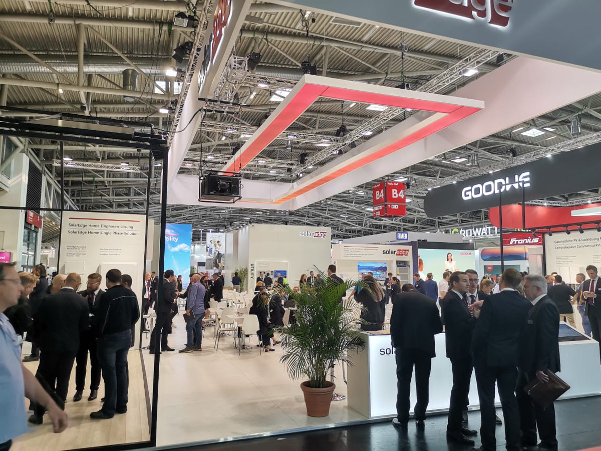 Nuestro Presidente Carlos Cabrera Rivas junto a nuestro Presidente Honorario Pablo Pastene, presentes en Intersolar Múnich, Alemania. representando a #ACESOL Asociación Chilena de Energía Solar AG.  <a href="/pablo_pastene/">Pablo Pastene</a> <a href="/ccabrerar/">Carlos Cabrera Rivas</a>