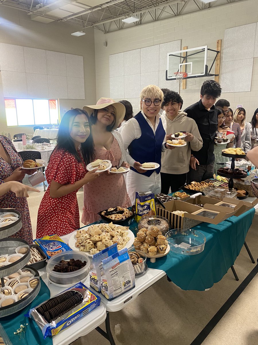 JesiArellano's tweet photo. NWECHS Class of 2022 Tea Party!  Love that they dressed the part! https://t.co/GGHZLhmFfN