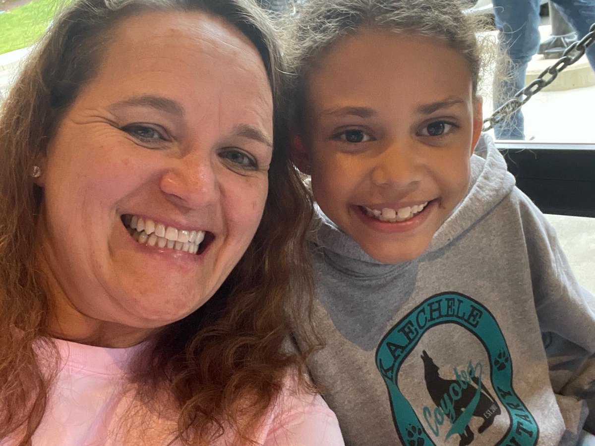 Kaechele Elementary School (@kescoyotes) on Twitter photo Fourth grade experience winners enjoying pizza <a href="/KES_PTA/">Kaechele PTA</a> <a href="/jennrhoden/">Jennifer Rhoden</a> #silentauction Fourth grade experience winners enjoying pizza <a href="/KES_PTA/">Kaechele PTA</a> <a href="/jennrhoden/">Jennifer Rhoden</a> #silentauction