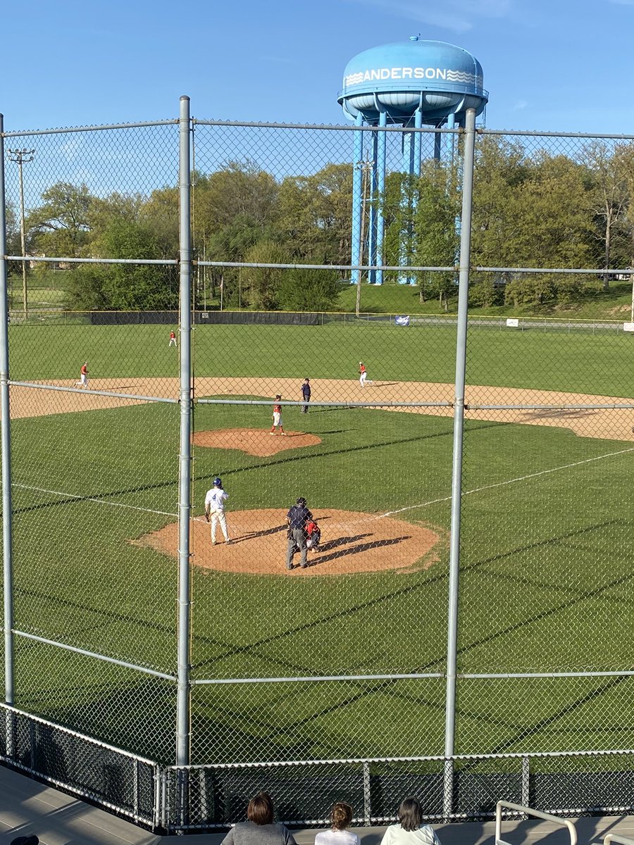 LionsAthletics's tweet photo. #LCSBASE defeats Shortridge 5-2 in PAAC play on Senior Day! https://t.co/O0p7xXwYo7