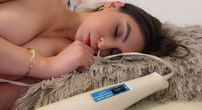 Status: DED Cause of Death: bustin too many nuts https://t.co/51EY2AJqeL