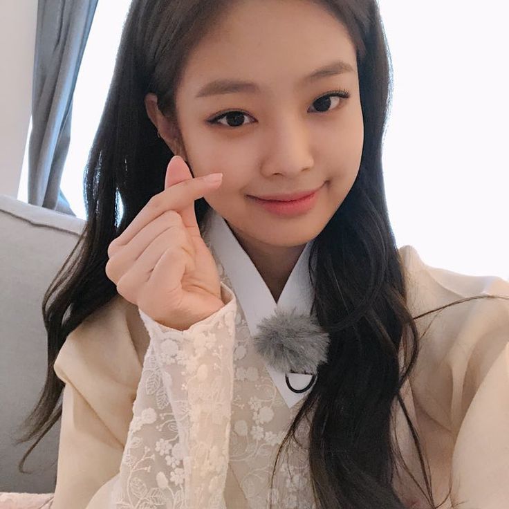 JennieAlliance's tweet photo. #JENNIE #제니 https://t.co/RUfY1n36hT
