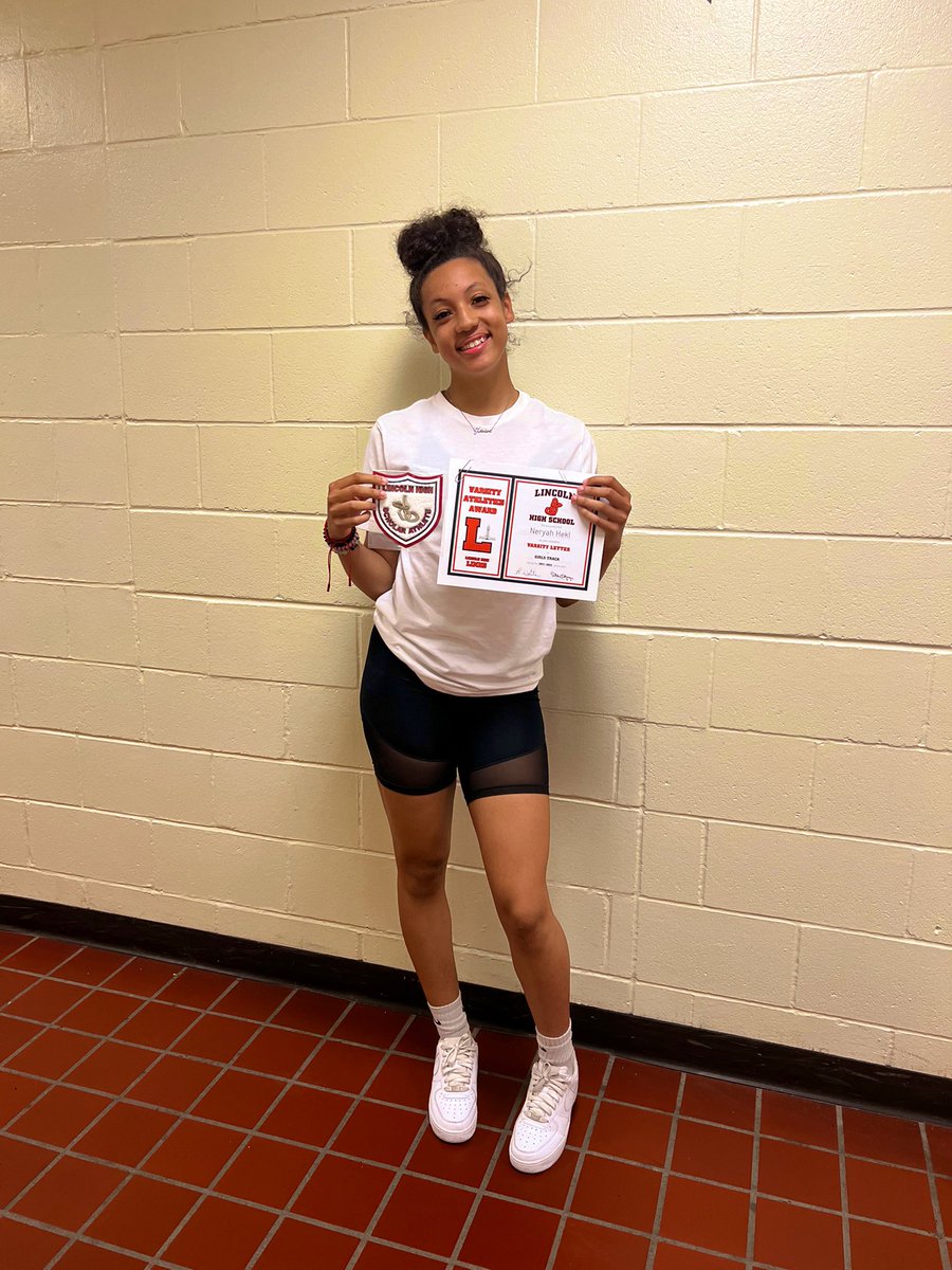 it’s all gods plan! 🙏🏾
scholar athletic award with a 3.5 GPA 
also 2nd year varsity letter