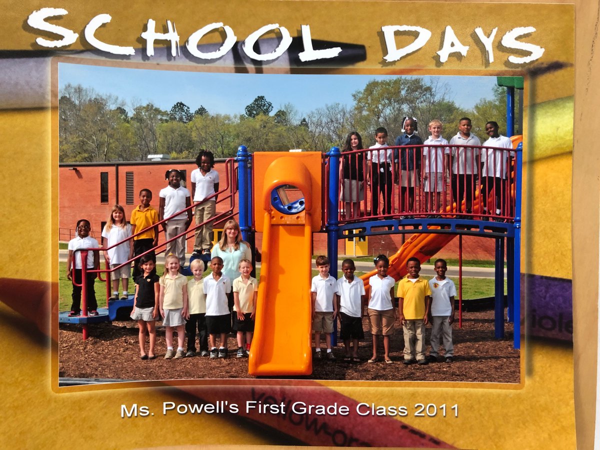 Congrats to the Starkville Yellowjackets class of 2022!  I loved this first grade class many many years ago. 🎓💛🖤💛🖤💛🖤