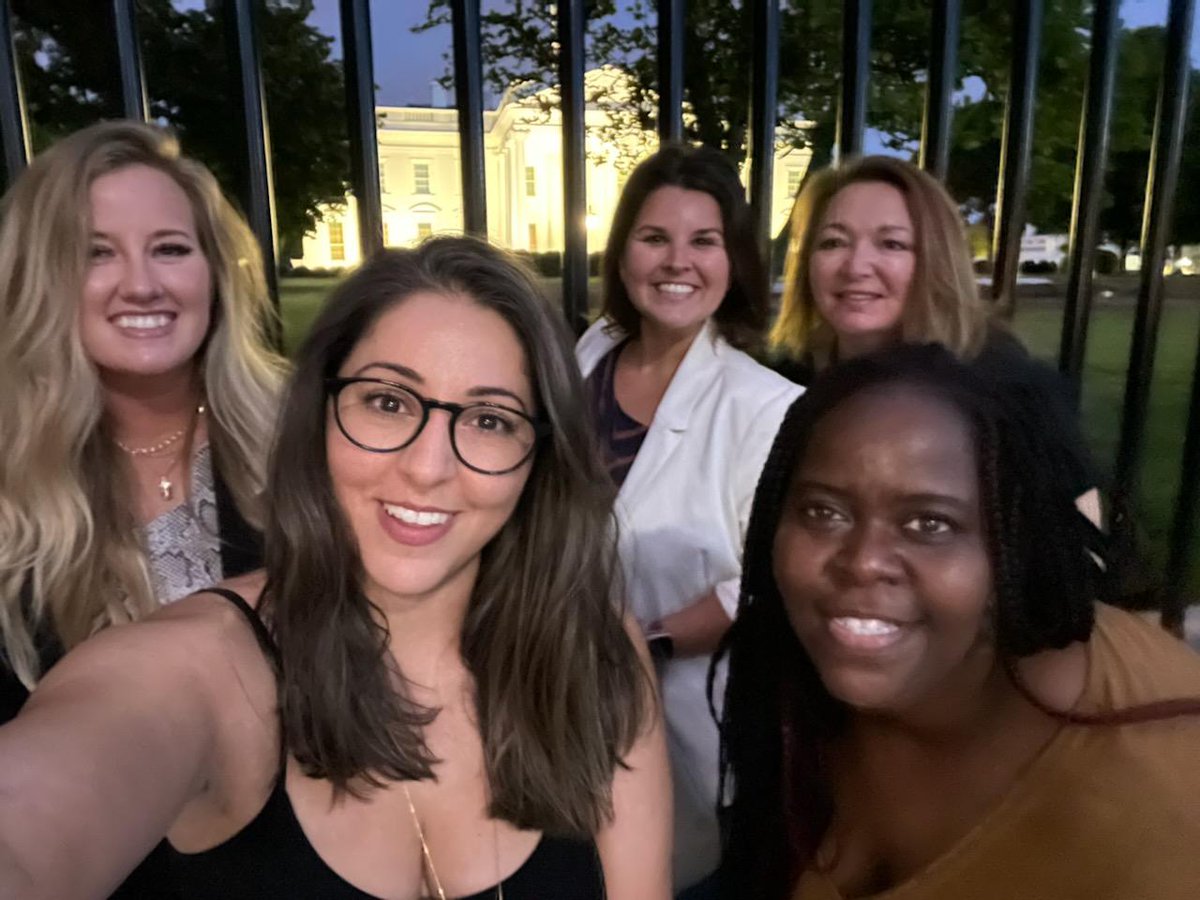 SamanthaLCS's tweet photo. Hey @POTUS there are some ladies with #MultipleSclerosis outside. We'd love to chat about what we can do about high drug prices! One year of MS treatment for the 5 of us is over  1/2 million $$$$! 

👎 Not cool.

#MSActivist
#PushforLowerRXPrices https://t.co/eW2mAVrORm