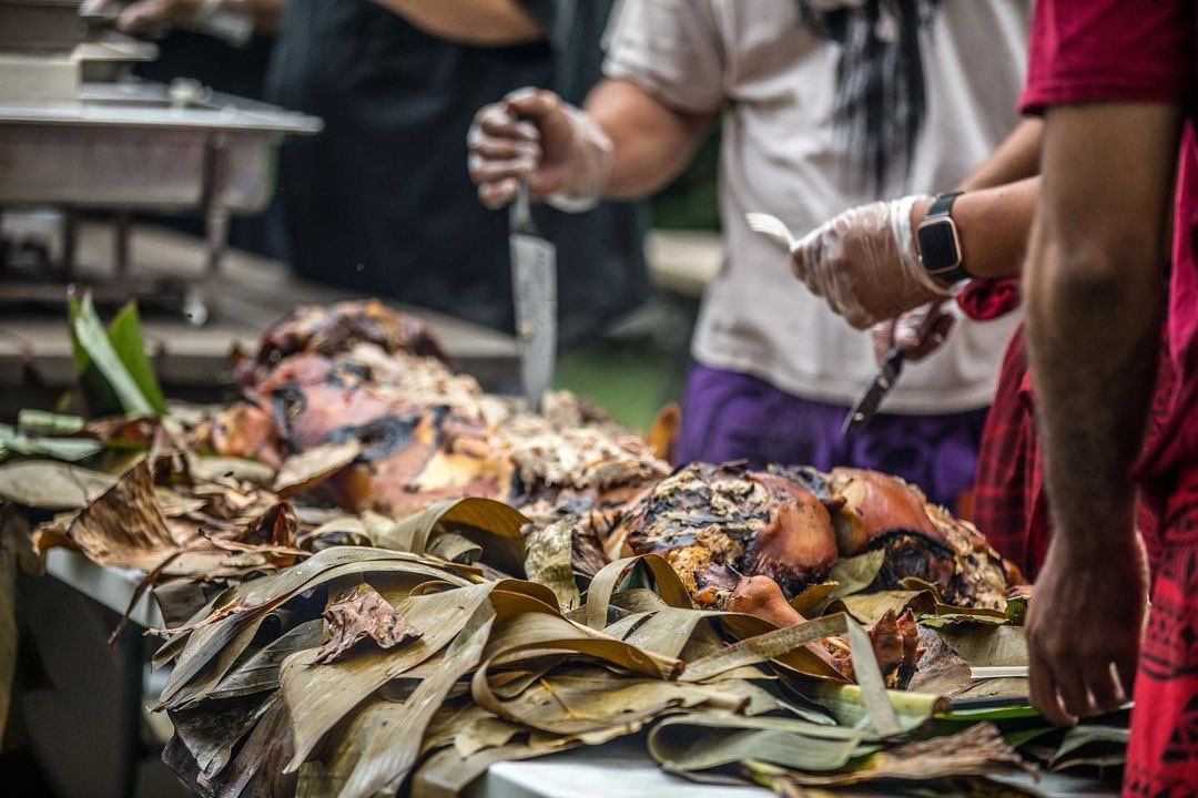 25thDivarty's tweet image. ⚡️#TROPICTHUNDER ⚡️
Last week, the Tropic Thunder Ohana held a farewell luau to send off COL Bryan D. Schott to his next duty station. Thank you COL Schott for all that you have done for us and continue to do for the @usarmy 
#goarmy #hawaii #armyohana