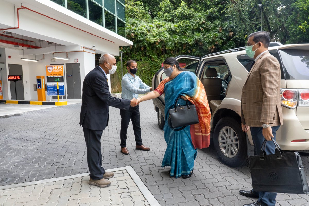 eGLNUS's tweet photo. Delighted to host H’ble Speaker of Bangladesh Parliament, Dr. Shirin Sharmin Chaudhury, at our new building this week! Led by Ashok Kumar, Chief of International Programmes, NUS-ISS' e-government leadership centre. ☺️

#nusiss #egl #alwayslearningalwaysleading https://t.co/qAIPJYetBY