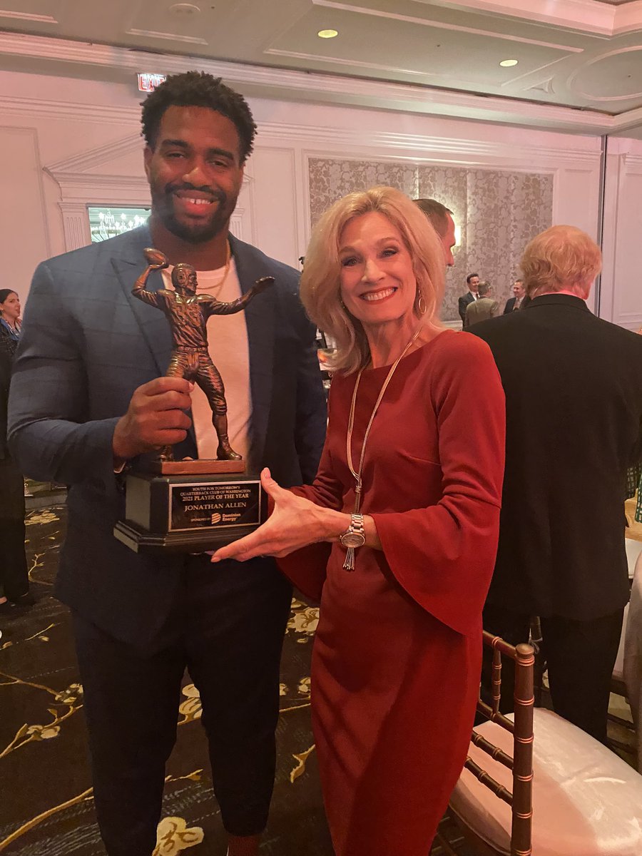 Peggy Fox (@peggydomenergy) on Twitter photo Amazing night honoring Coach Joe Gibbs, Founder of Youth for Tomorrow, & Washington Commander Jonathan Allen 2021 Player of the Year presented by <a href="/DominionEnergy/">Dominion Energy</a>’s Bill Murray!
All to support YFT! To learn how YFT saves lives watch Actions Speak Louder: youtu.be/_6W2H3w1AfQ Amazing night honoring Coach Joe Gibbs, Founder of Youth for Tomorrow, & Washington Commander Jonathan Allen 2021 Player of the Year presented by <a href="/DominionEnergy/">Dominion Energy</a>’s Bill Murray!
All to support YFT! To learn how YFT saves lives watch Actions Speak Louder: youtu.be/_6W2H3w1AfQ