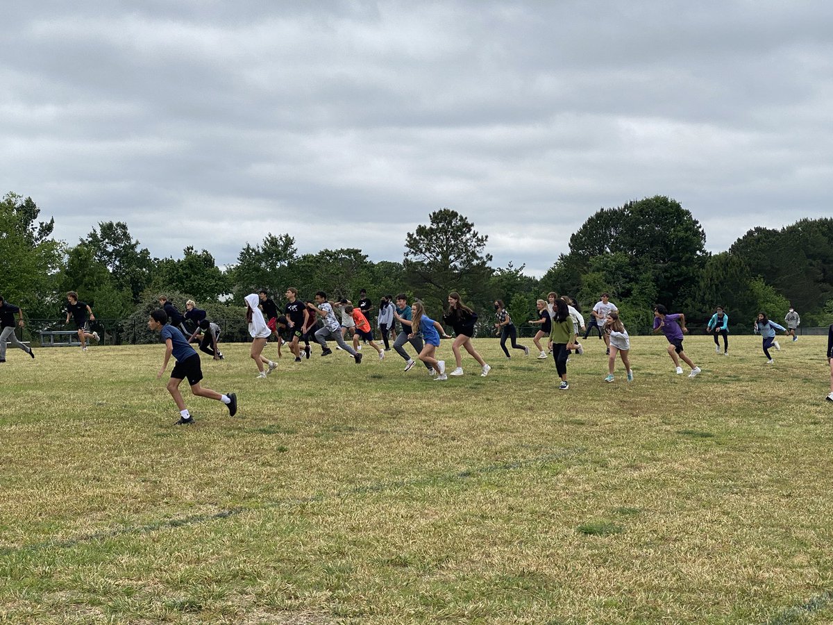 CuffeSharon's tweet photo. Congratulations to DDMS Track Teams. A season of hard work, learning new skills, and hopefully some fun along the way! We are proud of you all and hope to see you back on the track next season! #DDMS_Athletics #ddmsbuzz https://t.co/eSK4kWQY0k