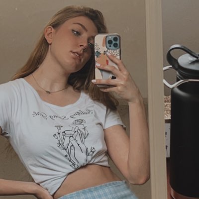 a_nesting's tweet photo. #NewProfilePic https://t.co/nLKA2W21GB
