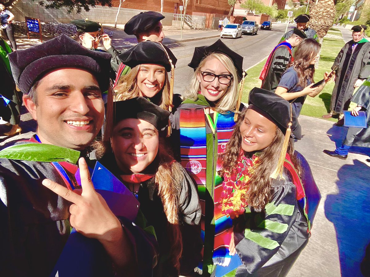 md_castanon's tweet photo. Congratulations #Class2022 @UAZMedTucson !! We are SO proud of you! You have an AMAZING future ahead of you! @AZTraumaCats @UofAZSurgery @UofAZSurgeryRes @UAWomenAcadMed @AWS_UACOMT @CasseeMed @MariaWi78069681 @_FaithDickerson @ArifSohab #SurgeryInDaHouse!! #ILookLikeASurgeon https://t.co/7lQ6gNrD2R