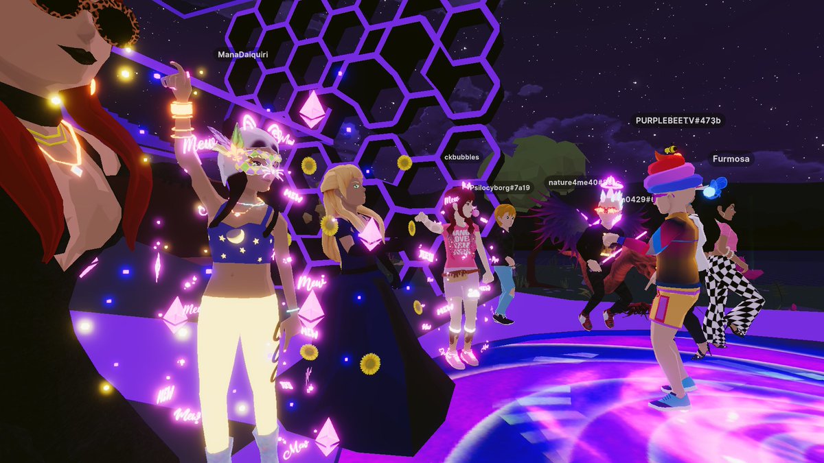 RefractionDCL's tweet photo. Drop by #purplebee for some cool beats in #Decentraland #DCL #MusicnNFT Coordinates: -49,81 https://t.co/6KKFLzLFvK