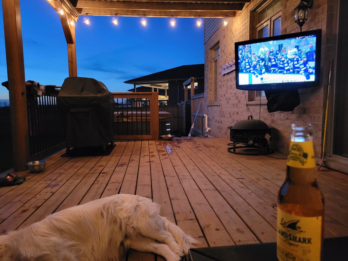 I claw and battle the way through each winter, for nights like this. Cheers