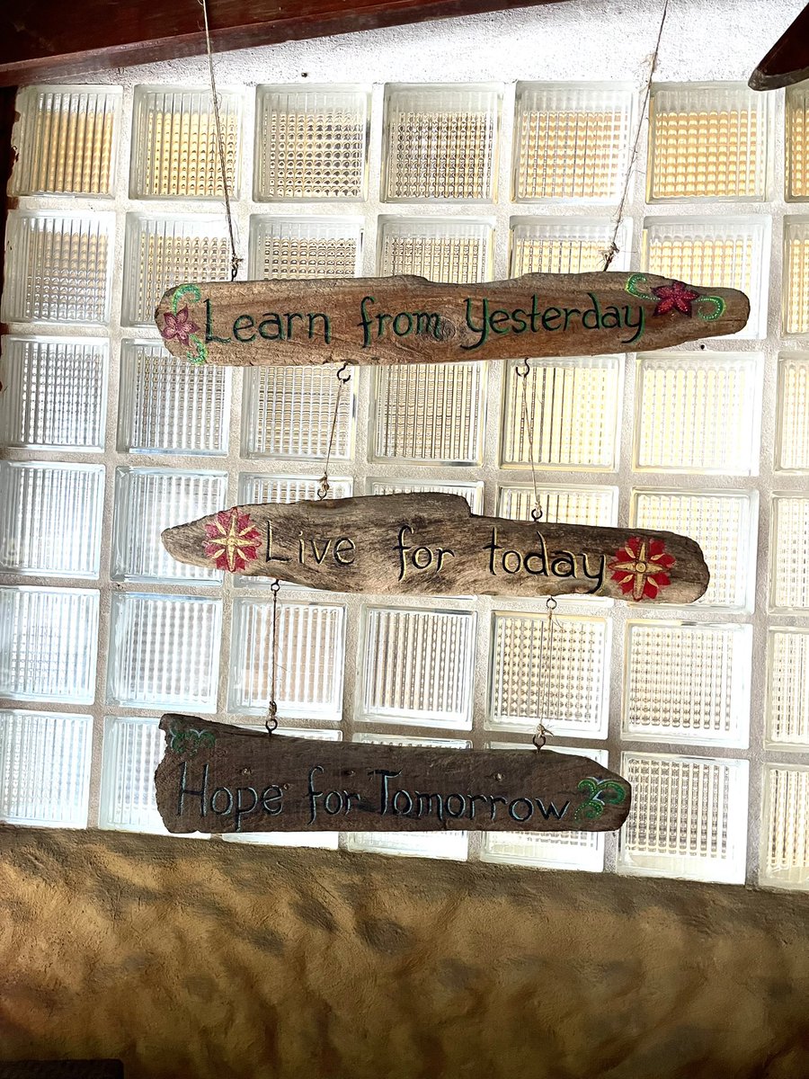 Costa Rica cafe has some words of wisdom