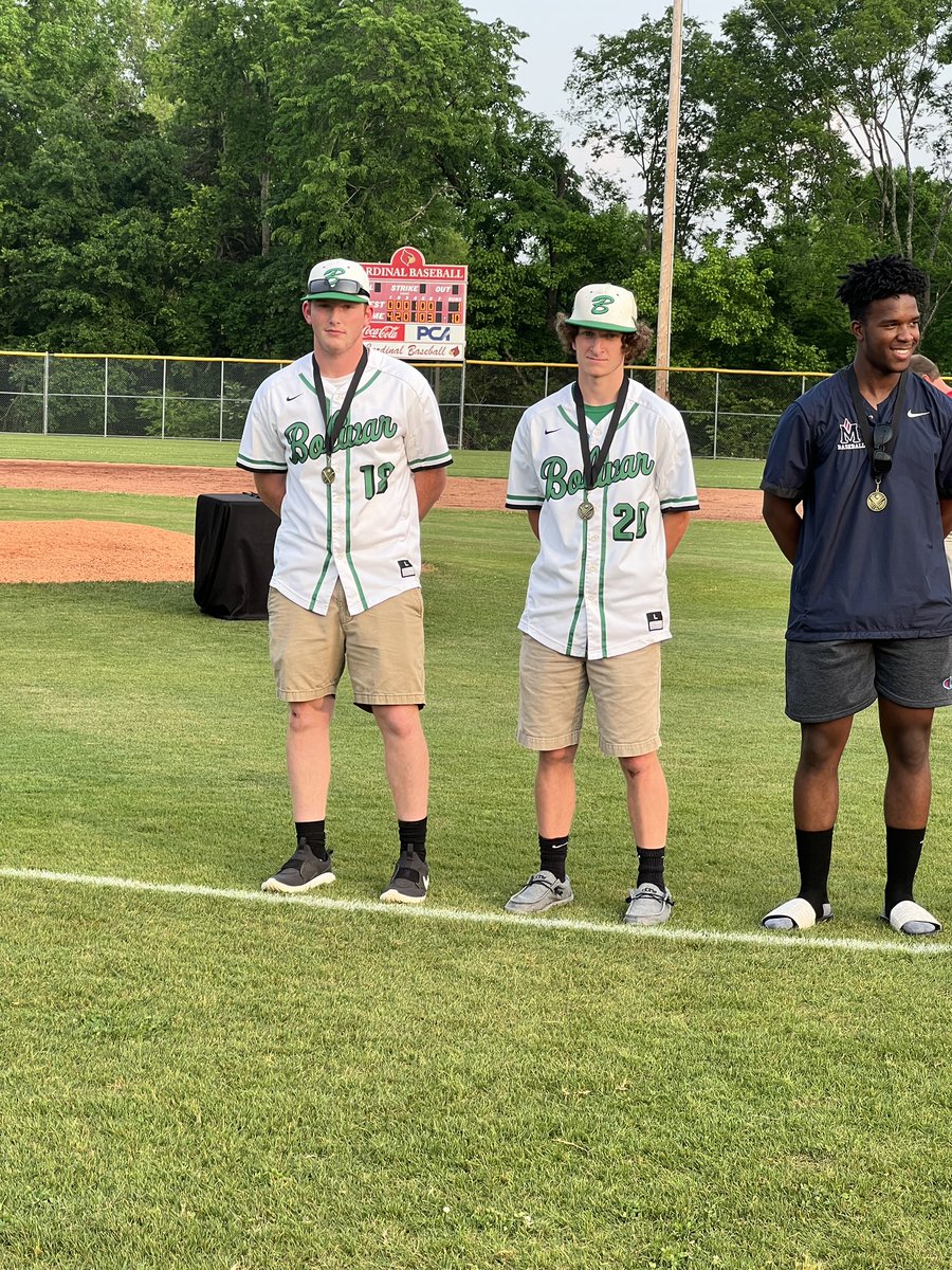 ricemomx4's tweet photo. Congrats @TylerRice_18 named to 1st Team All District and All Tournament Team!  @rayray21563 @_TigersBaseball @WowFactorNation @Wow16u https://t.co/fyYuhCN623