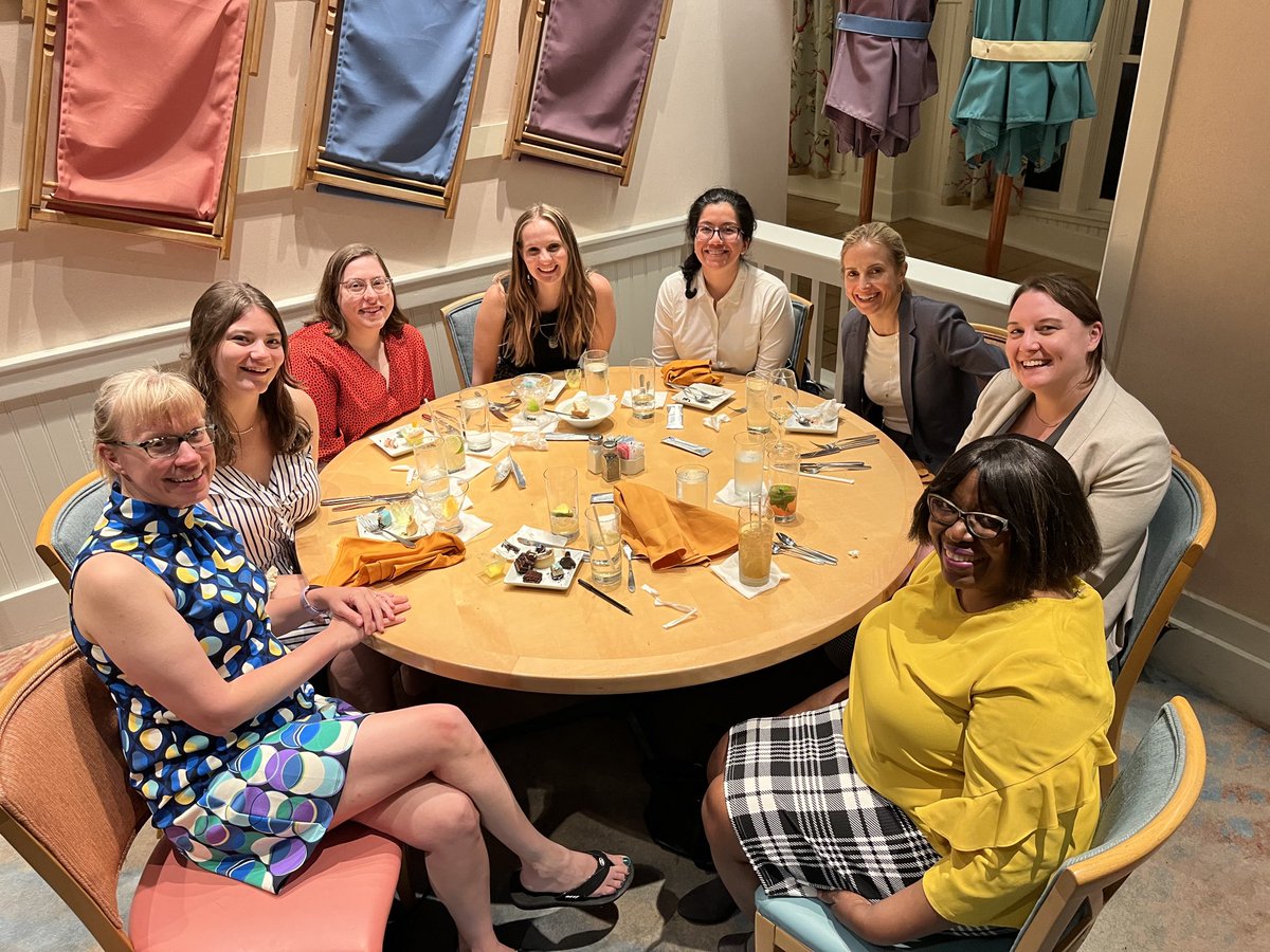 Lee Lindquist tweet media