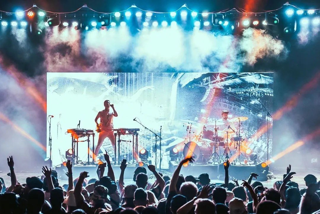 Dancing Astronaut tweet media