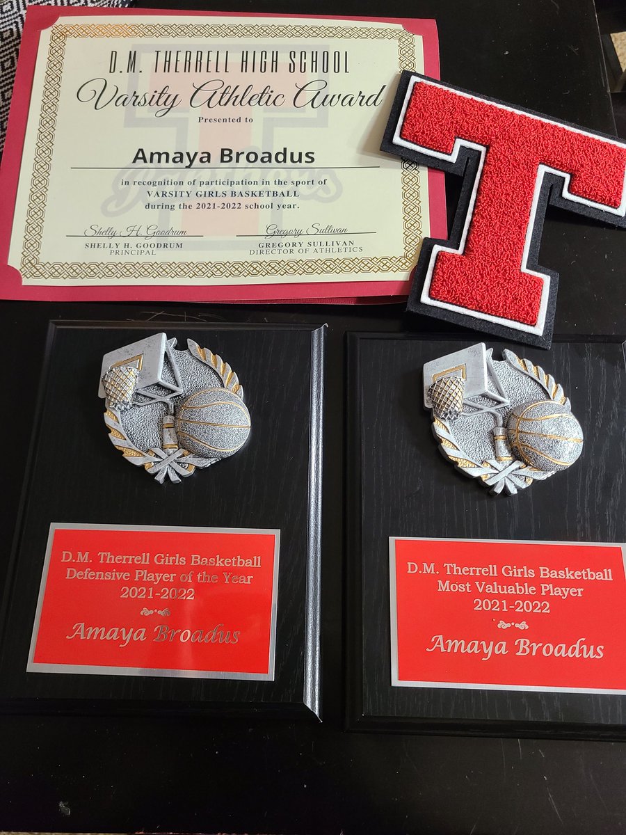 Amaya Broadus tweet media