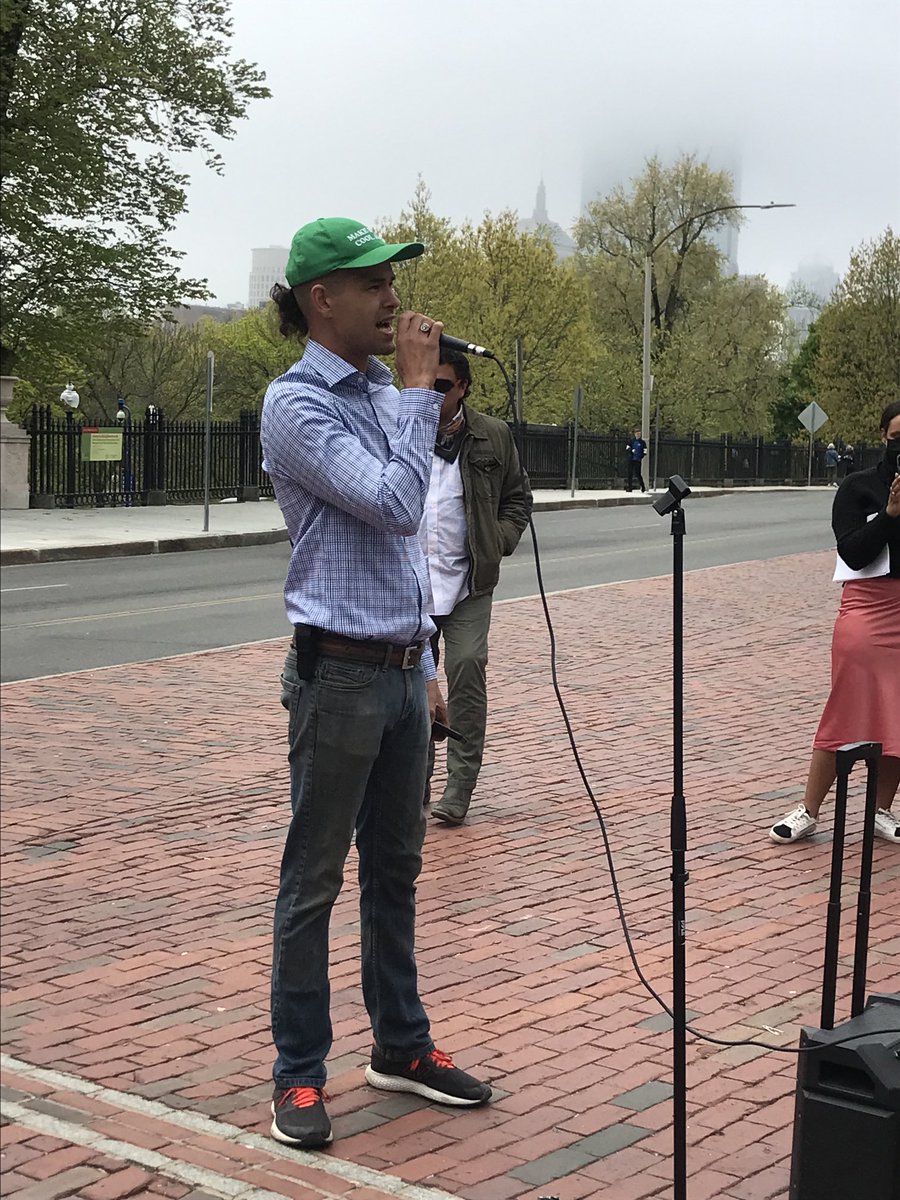 eattransparent's tweet photo. What a great crowd with @MAPowerForward today! Let’s push the #climatejustice agenda forward! #mapoli #climatecrisis #justtransition #actonclimate #burningquestionma #cleanheatnow #climateherochallenge https://t.co/XCPe2MzF0W