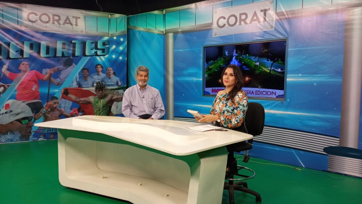 TVTenlinea's tweet photo. #AlMomento En #NoticiasTVT, @GabyvAMOR entrevista al Dr. @GrahamZapata, quien está próximo a presentar su libro "COVID-19: La enfermedad que cambió mi vida", donde narra lo que vivió con la enfermedad y cómo enfrenta su nueva realidad. https://t.co/lWh8ocTWiE
