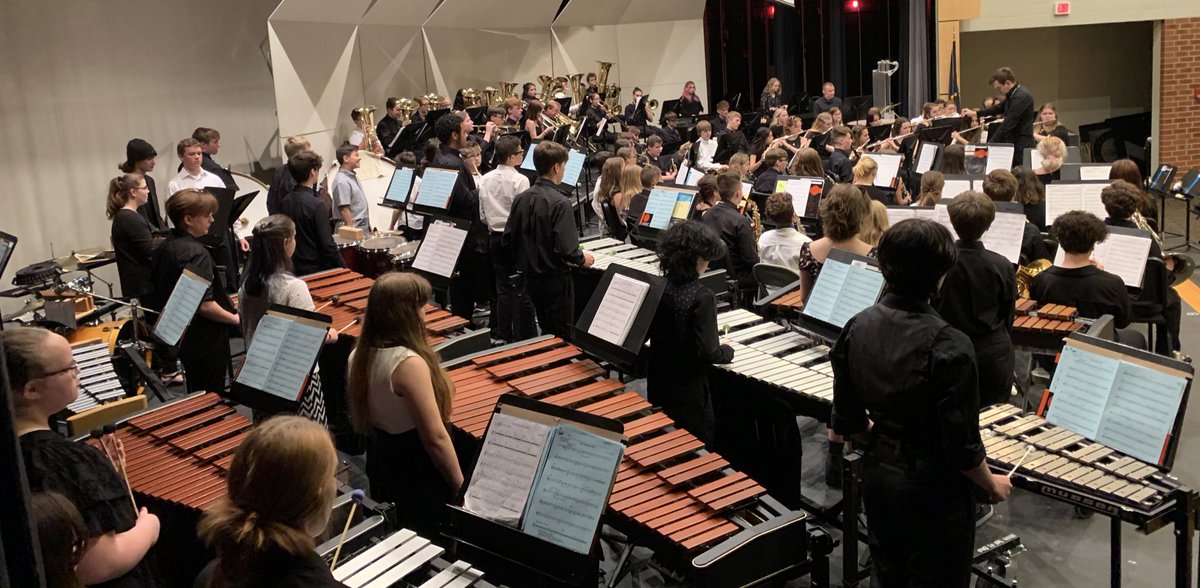 Congrats to EYHS &amp; EYMS Bands for a great spring concert! 🎶 A big thank you to everyone that helped tonight, and a hearty farewell to a large senior class chock full of student leaders 👋🏻