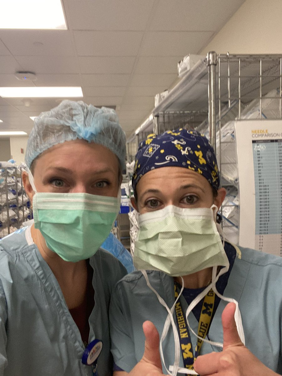 jennikellermd's tweet photo. From SLU SOM to UCI Surgery. Friends that resect together, stay together #slusom #UCIrivineSurgery #stayGoldin https://t.co/JRJS6HclqS