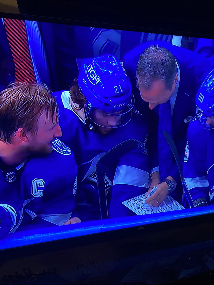 freemandamian's tweet photo. Hey @MapleLeafs , got the inside scoop for ya! #LeafsForever @TheFordFANatic https://t.co/7ntFKCOAjl