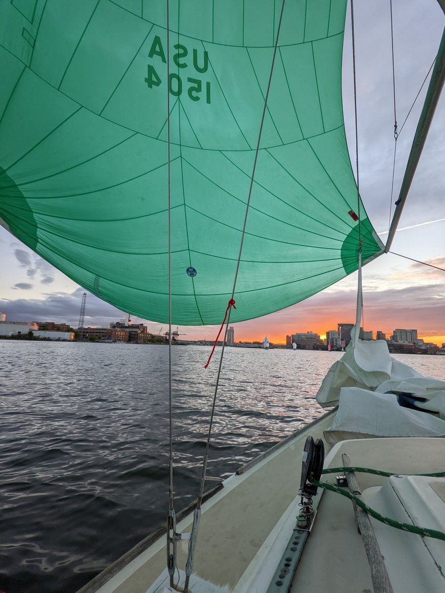 SarahB_PharmD's tweet image. Thursdays 🥰 
#teamturtle #TTR #baltimoresailing @DowntownSailing