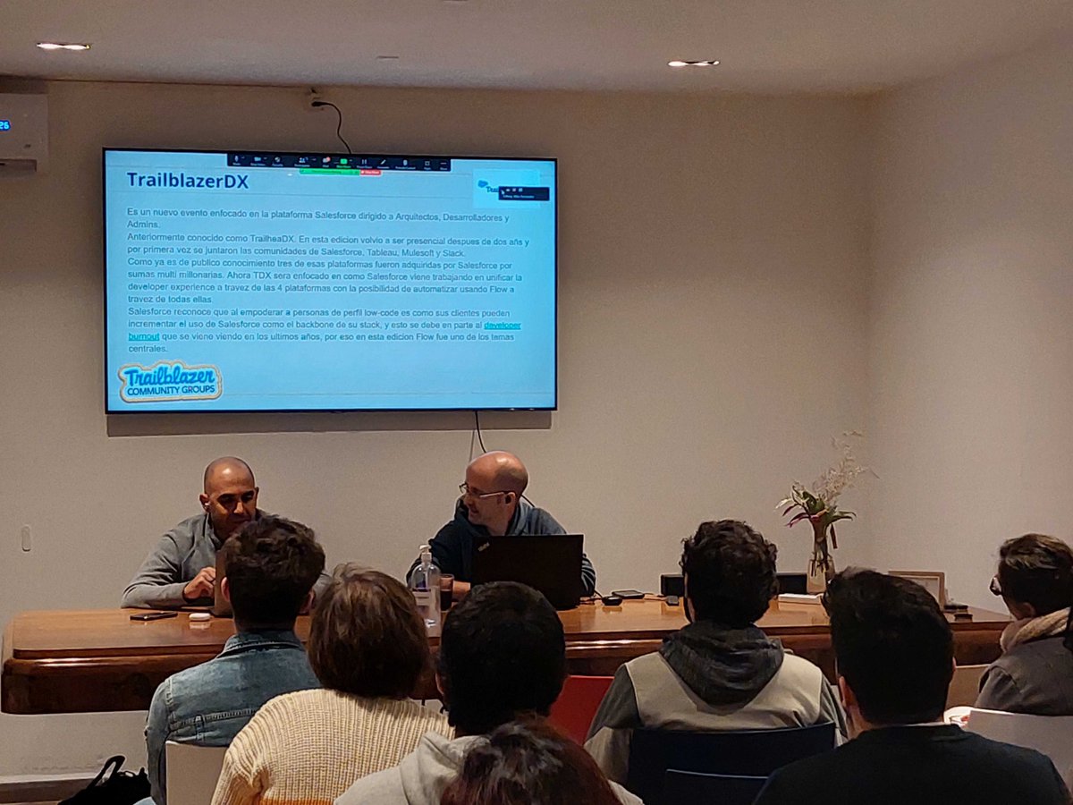 federicogiust's tweet photo. Aca comparto algunas fotos del meetup de anoche, gracias a todos!
@SalesforceDevs @trailhead @uysdug #TDX22 #trailblazercommunitygroups https://t.co/Ecg0E8TeFt