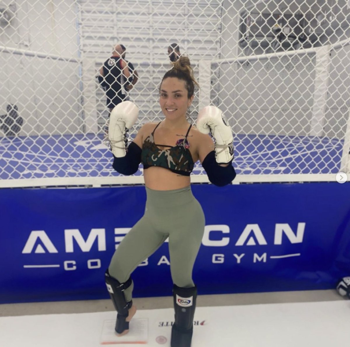EkoalatyProject's tweet image. Introducing our FIRST MMA FIGHTER OF THE WEEK, Andrea Soraluz, a Peruvian-born fighter making a name for herself in women&apos;s MMA. 

Andrea is setting an example for all women; demonstrating that an unconventional WARRIOR lifestyle is not just reserved for men.

#MMA #strength #NFT