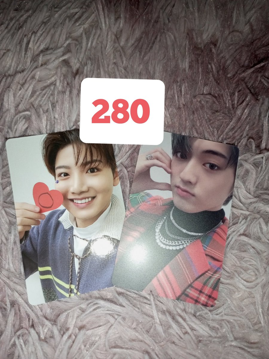 jelslove's tweet photo. Wts lfb ph | Help RT

~FREE SF
~With Freebies
MOP : Gcash
MOF : J&amp;T

#TREASURE #teusell
#TreasureMarket
#wtslfb #TreasureSecondStep https://t.co/y9krj0XSNN