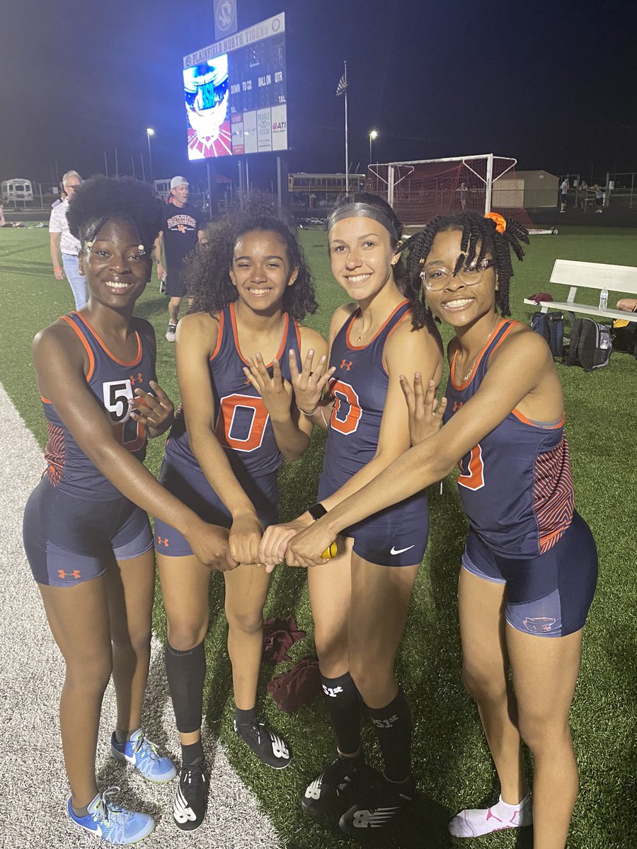 Oswego Boys Track tweet media