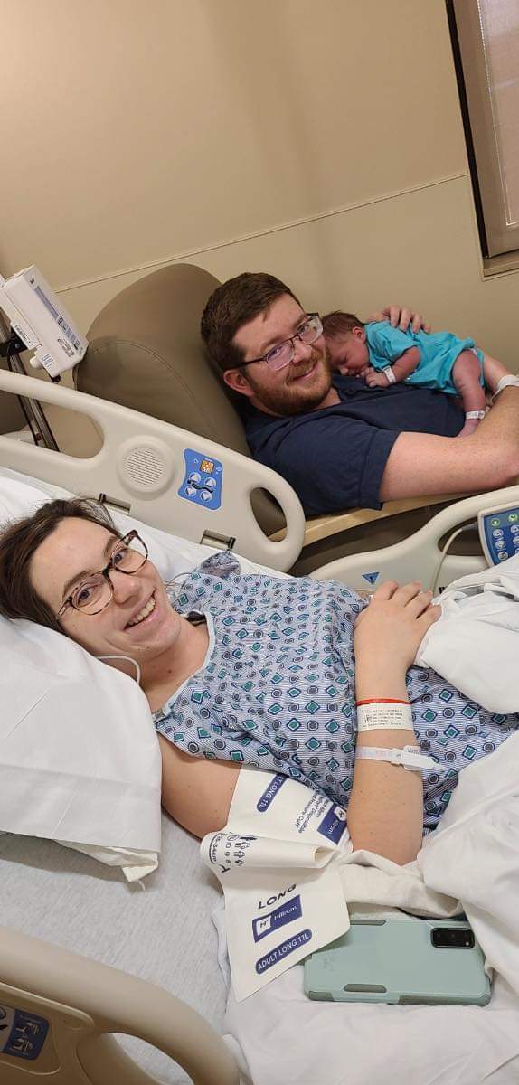 hhwehr119's tweet photo. We literally made a whole child. Enjoy our first two family pictures! 💙 Welcome to the world, Simon David! https://t.co/XKrqjx6HD9