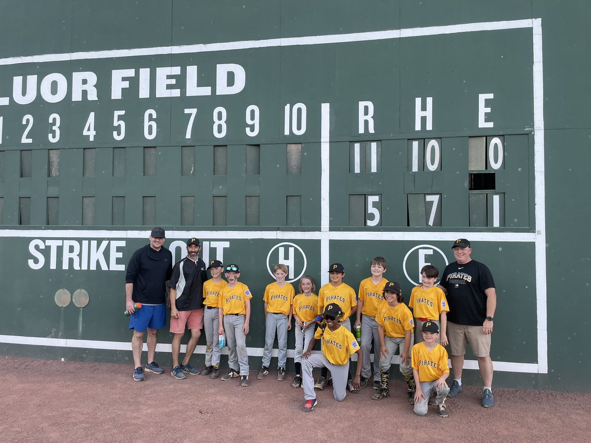 GreenvilleLL's tweet photo. Dreams came true @GreenvilleDrive Fluor Field tonight. https://t.co/i9o6O0EAiP