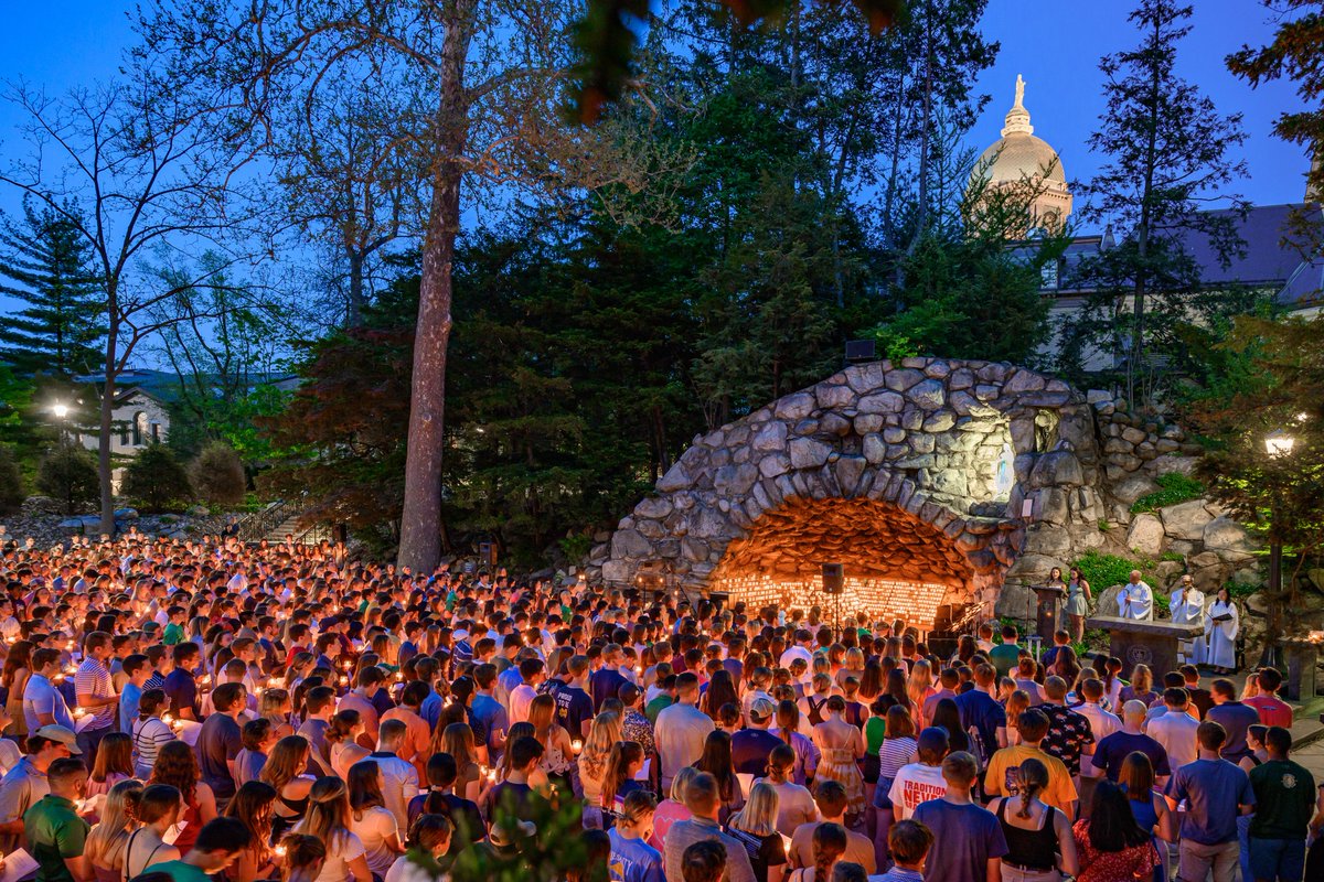 mattcashore's tweet photo. Seniors visit the Grotto: https://t.co/kRAPJ6JCTo