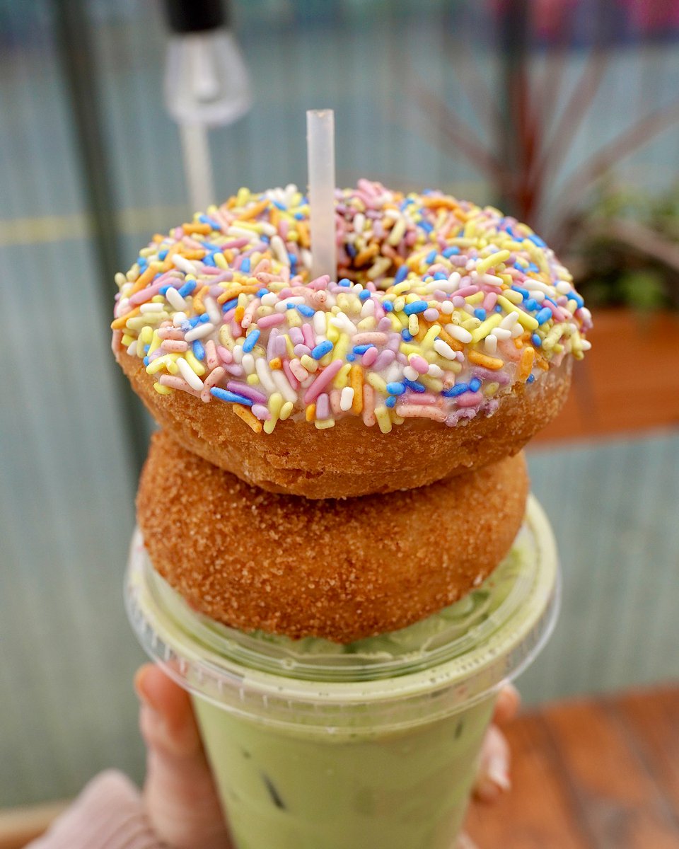 MightyODonuts's tweet photo. stack 'em high #donutstack #MightyO https://t.co/6umf2v5Qsu