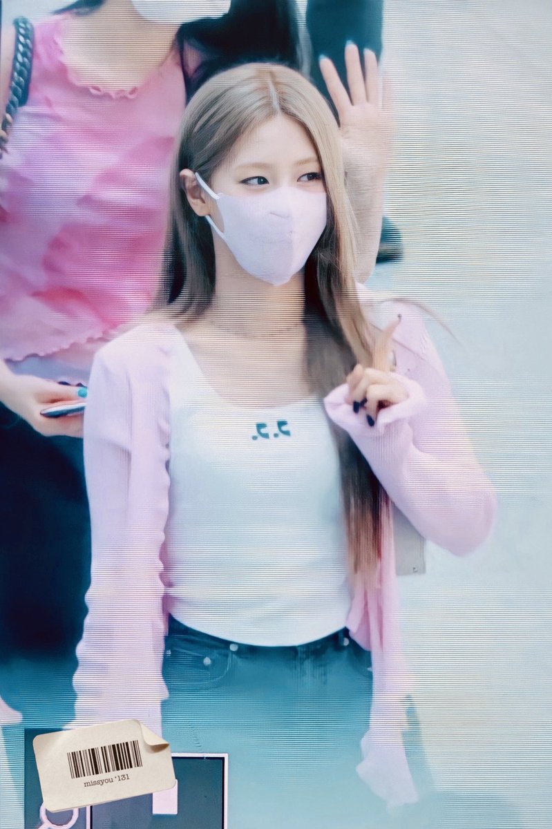 220513

#미연 #MIYEON #여자아이들
#MY #Drive <a href="/G_I_DLE/">조명철</a>