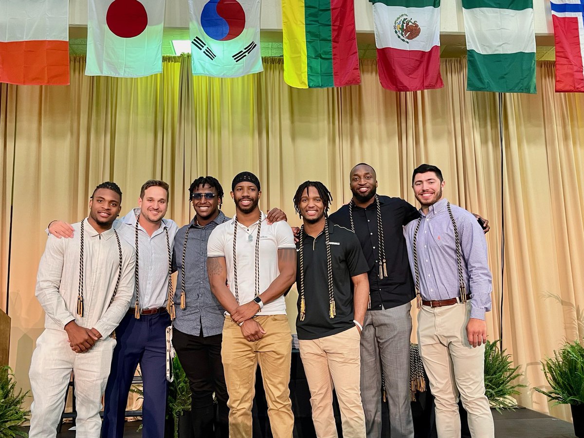 Ben Bresnahan tweet media